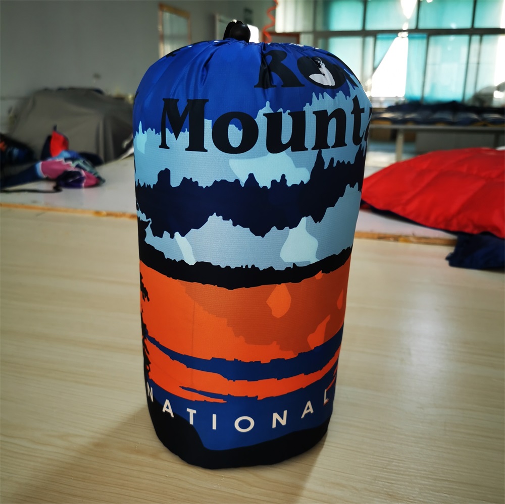 Customized Digital Printed + Solid Color Recycled Polyester Outdoor Travel Camping Blanket